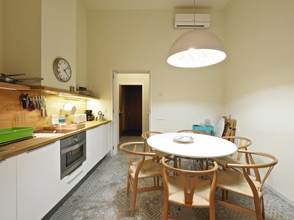Uma Suites Pau Claris Barcelona Ngoại thất bức ảnh
