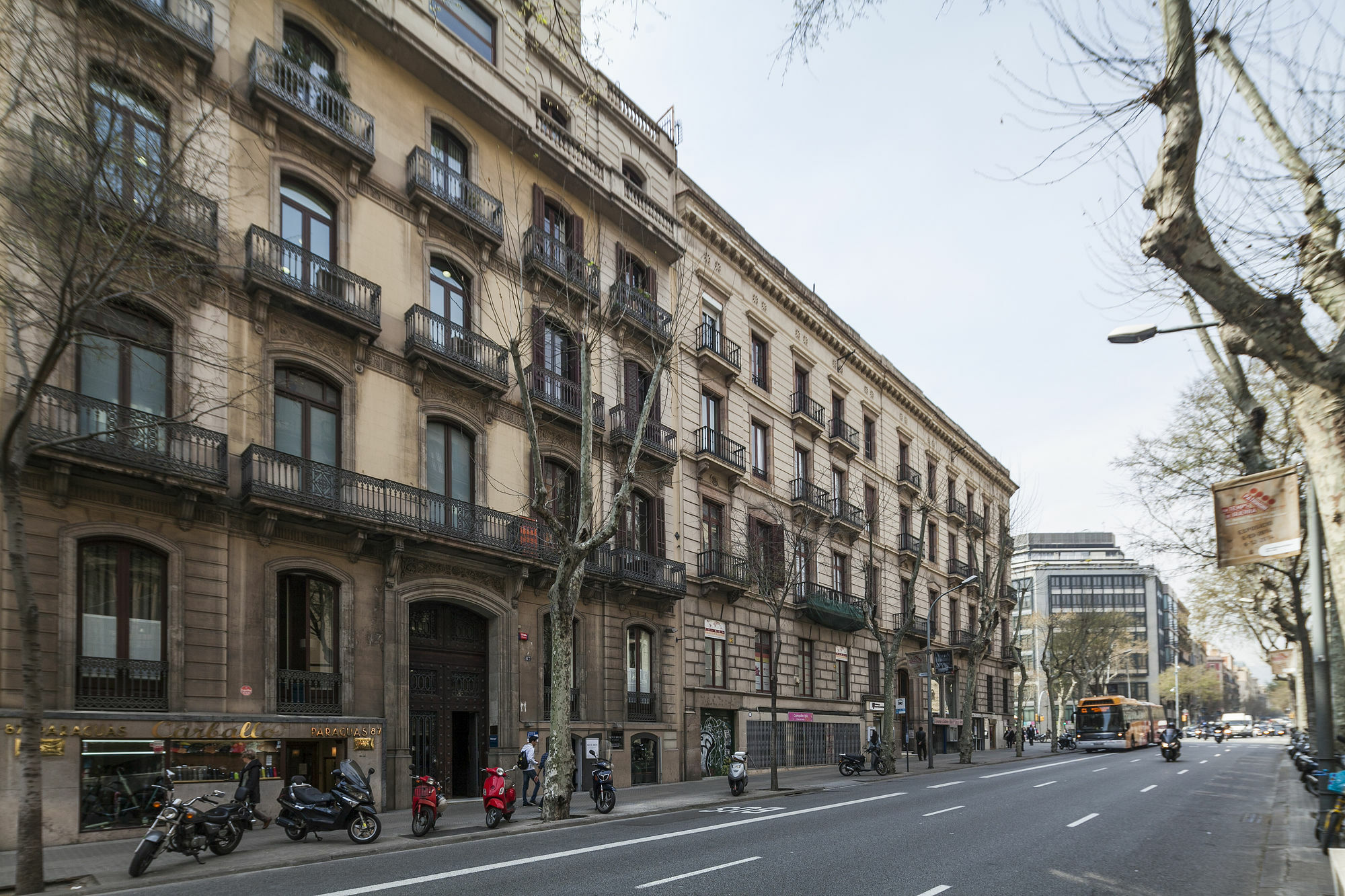 Uma Suites Pau Claris Barcelona Ngoại thất bức ảnh