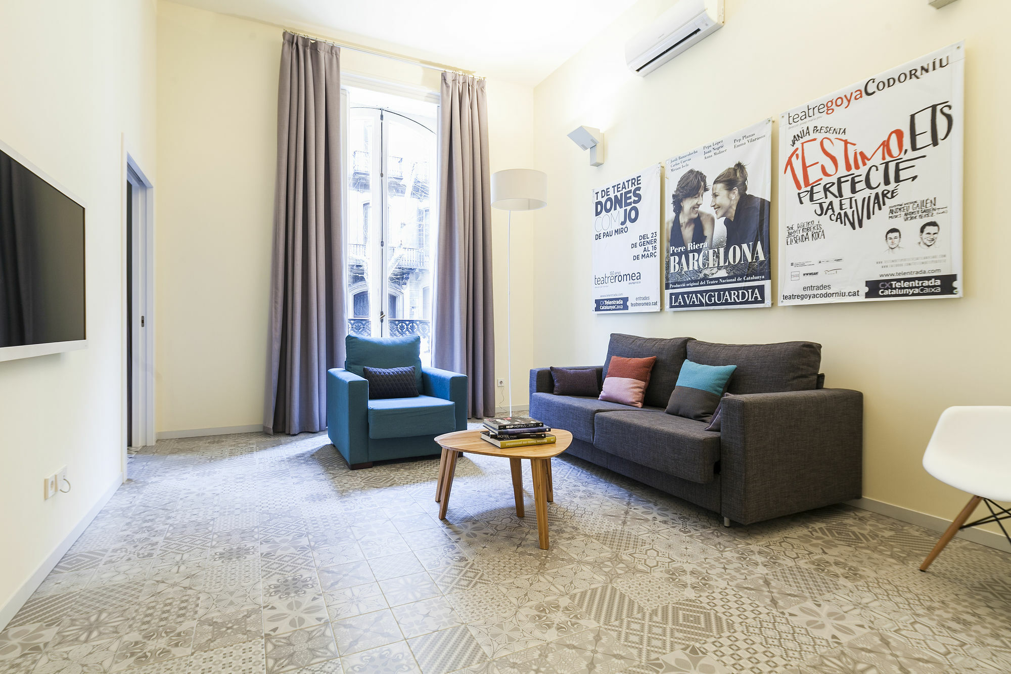 Uma Suites Pau Claris Barcelona Ngoại thất bức ảnh